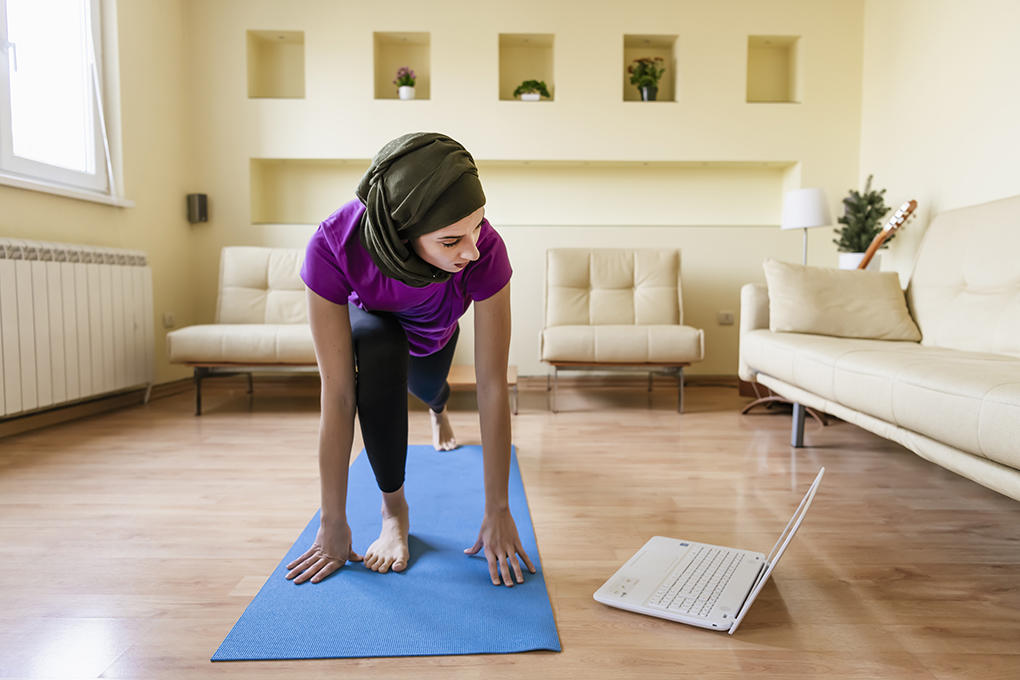 Simple ways to stay active when WFH